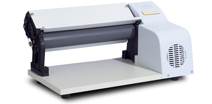 How to sheet fondant with an electric dough sheeter, step by step