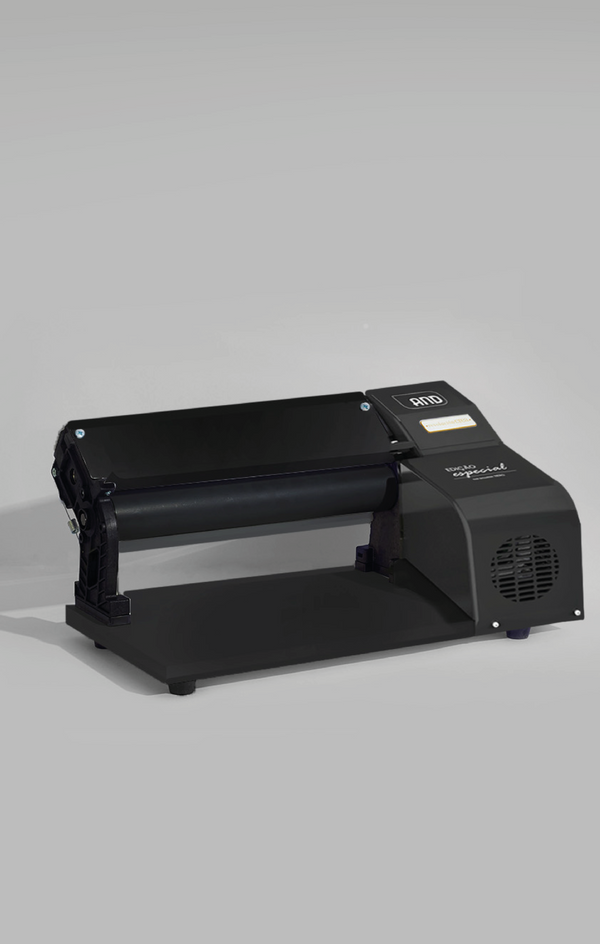 REVO electric dough sheeter in black