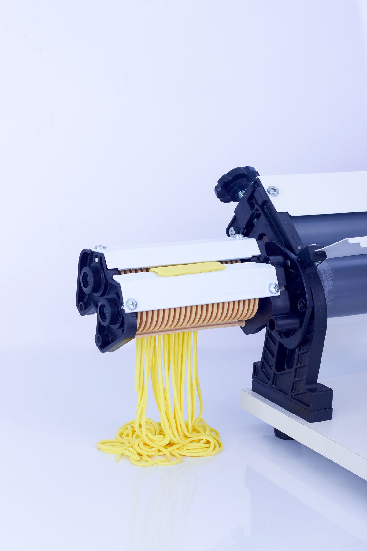 REVO 3 mm spaghetti cutter for the electric dough sheeter